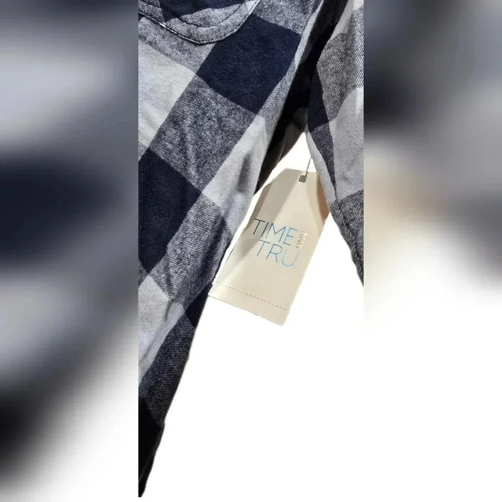 Time & Tru, Size L, Dark Blue and White Button-Down Longsleeve Shirt - Picture 9 of 13